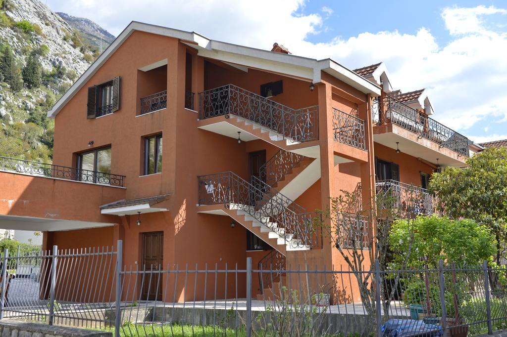 Apartment Damjan Котор Экстерьер фото